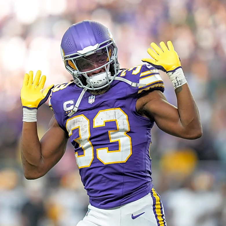 Minnesota Vikings News: Who Are You Picking vs Da Bears?