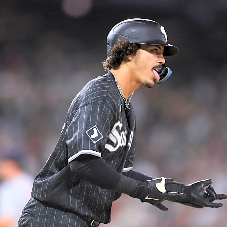 Tigers strand too many in loss to the White Sox