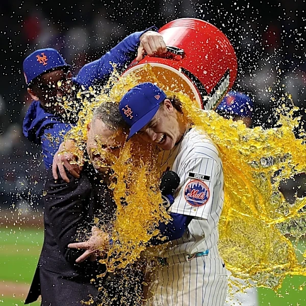 Mets crush Phillies as Carson Benge sets Mets rookie hit record
