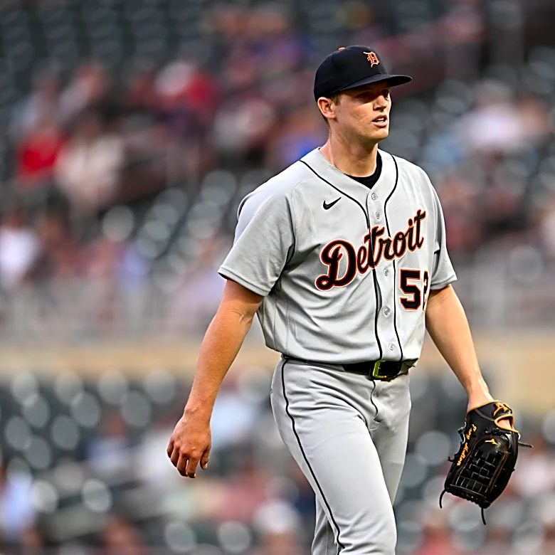 Tigers go for series split against White Sox on Sunday