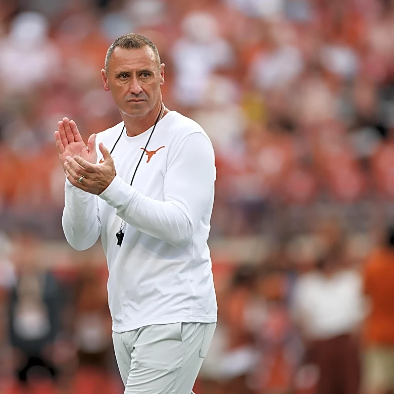 Texas remains at No. 1 in both polls