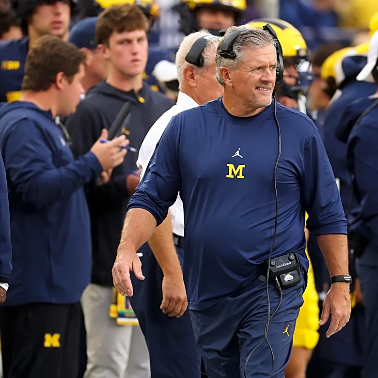 Michigan ascends to No. 18 in AP Poll following trouncing of UTEP