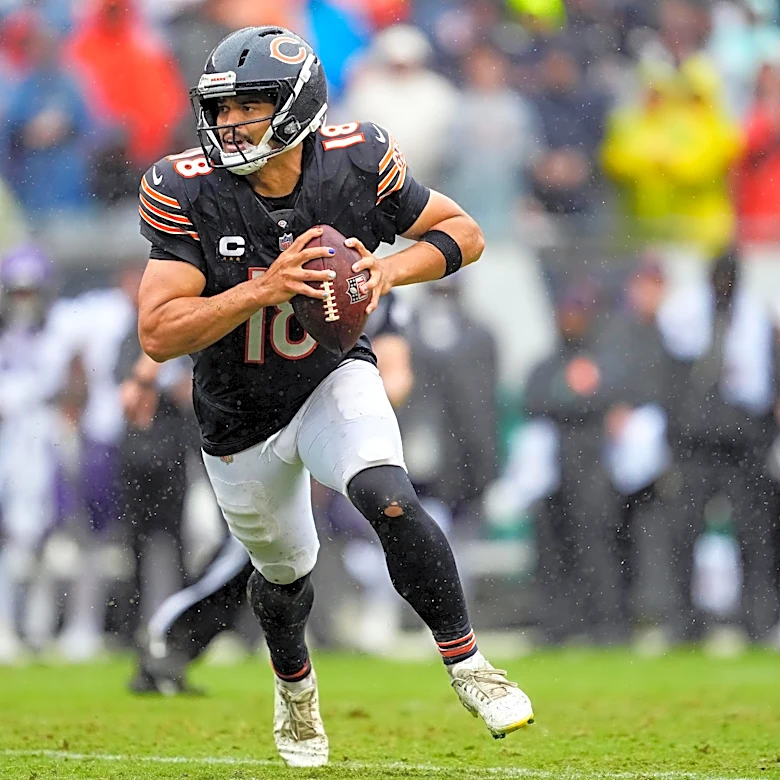NFC North news: Chicago Bears QB Caleb Williams carted off
