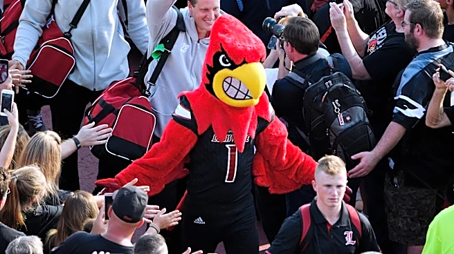 Louisville climbs to No. 16 in AP poll