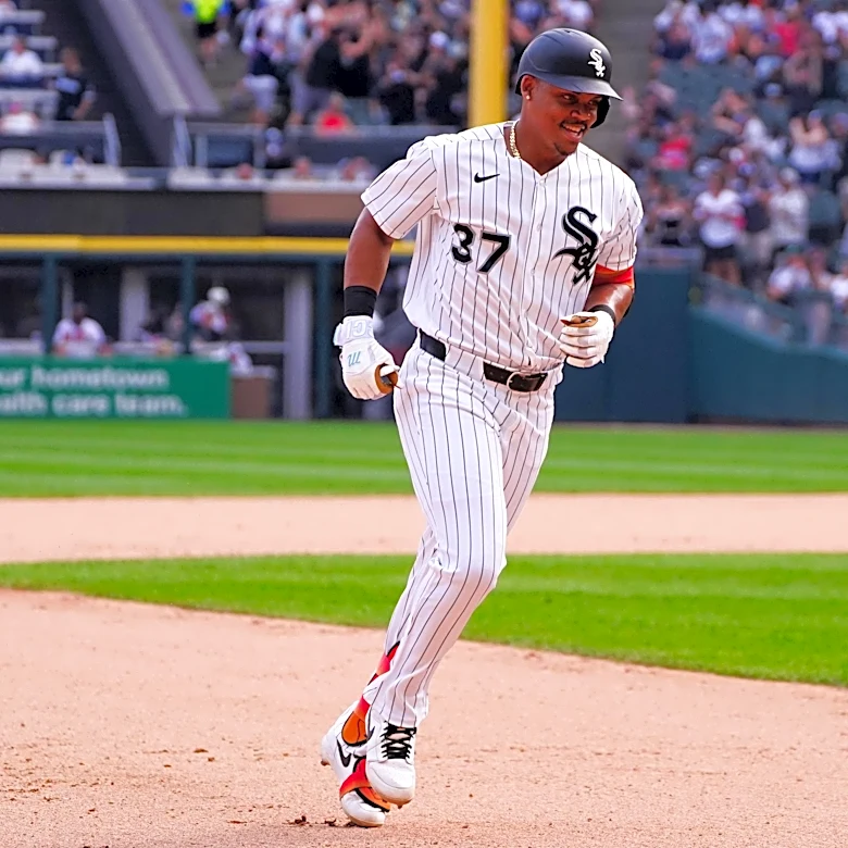 Knights season ends on high note with 7-4 win over the Tides