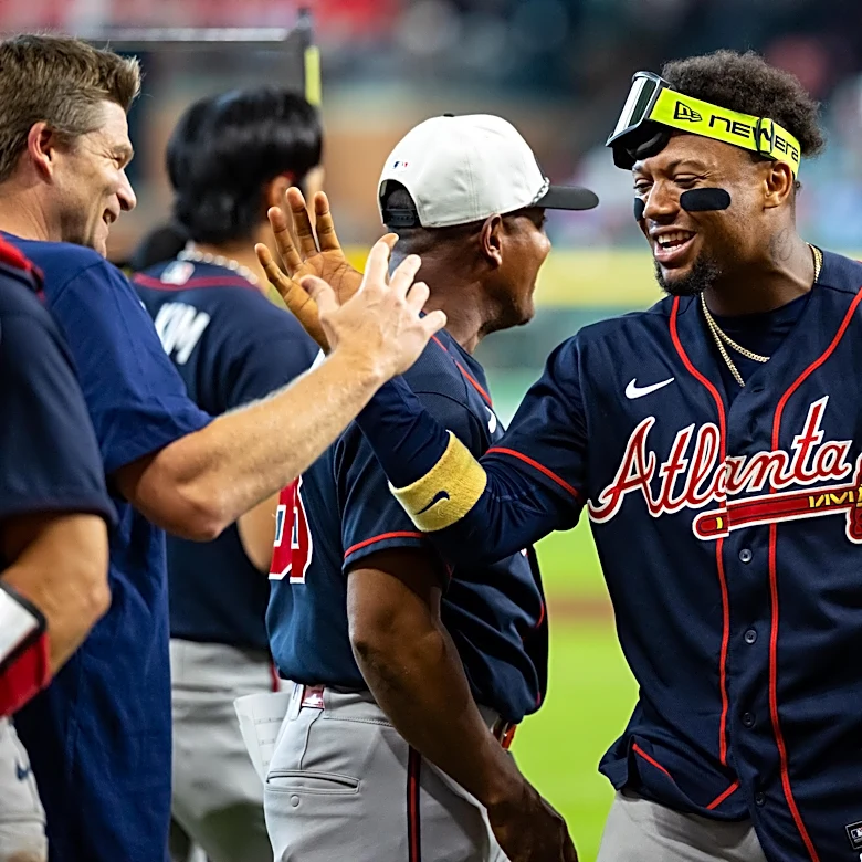 Braves News: Atlanta Clinches 2026 NL East Crown, Robert Suarez Returns to Mound, More