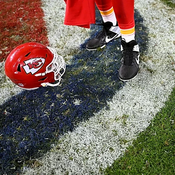 Chiefs open as 10.5-point favorites over Dolphins in Week 3