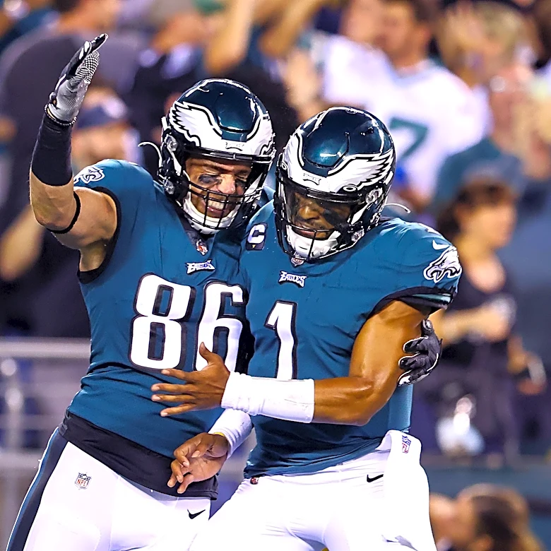 Zach Ertz is back!