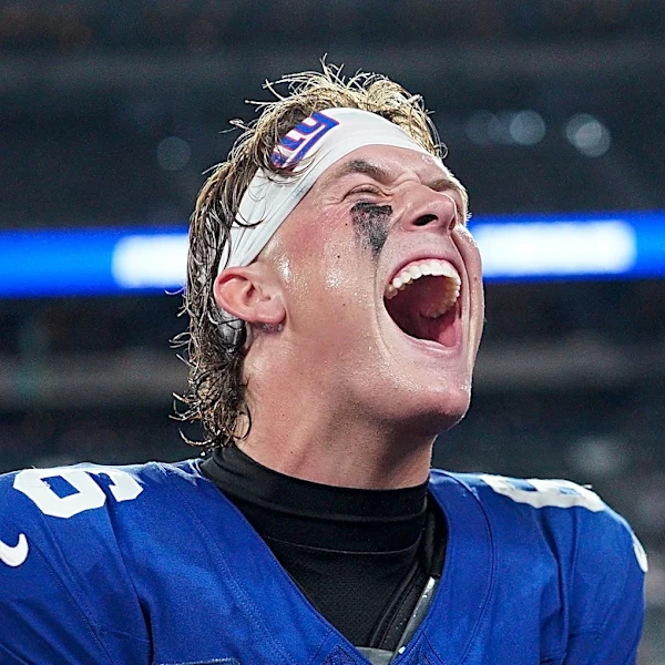 Another young NFL quarterback can’t finish Week 2 game: All aTwitter