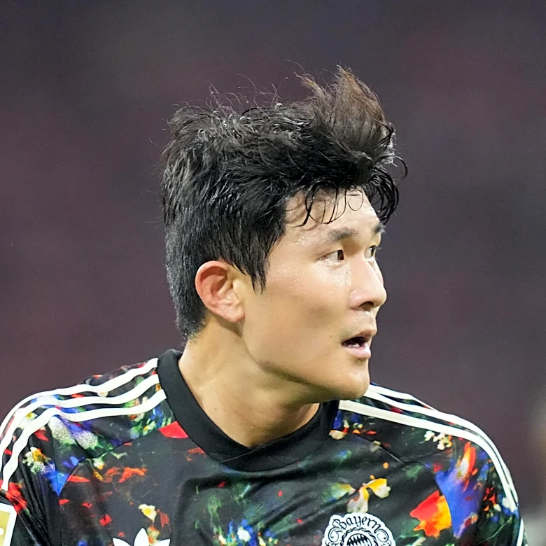 Should Bayern Munich re-up or sell Kim Min-jae next summer? If sell, for how much?