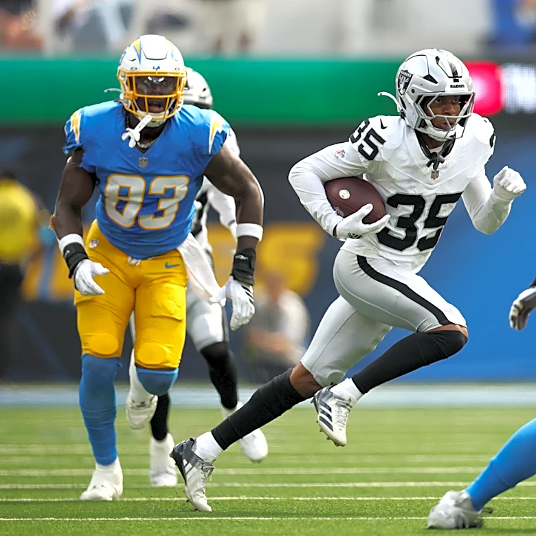 Hezekiah Masses, unsung heroes helping Las Vegas Raiders get love in Week 3 NFL Power Rankings