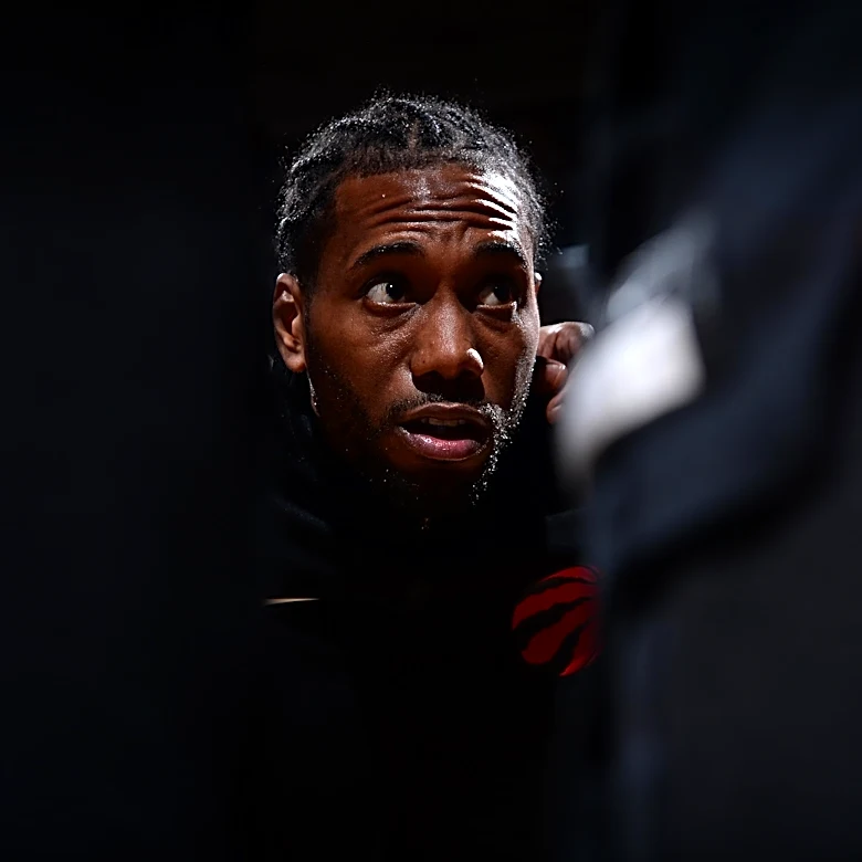 Kawhi Leonard suggests he will retire a Raptor: inks extension with Toronto