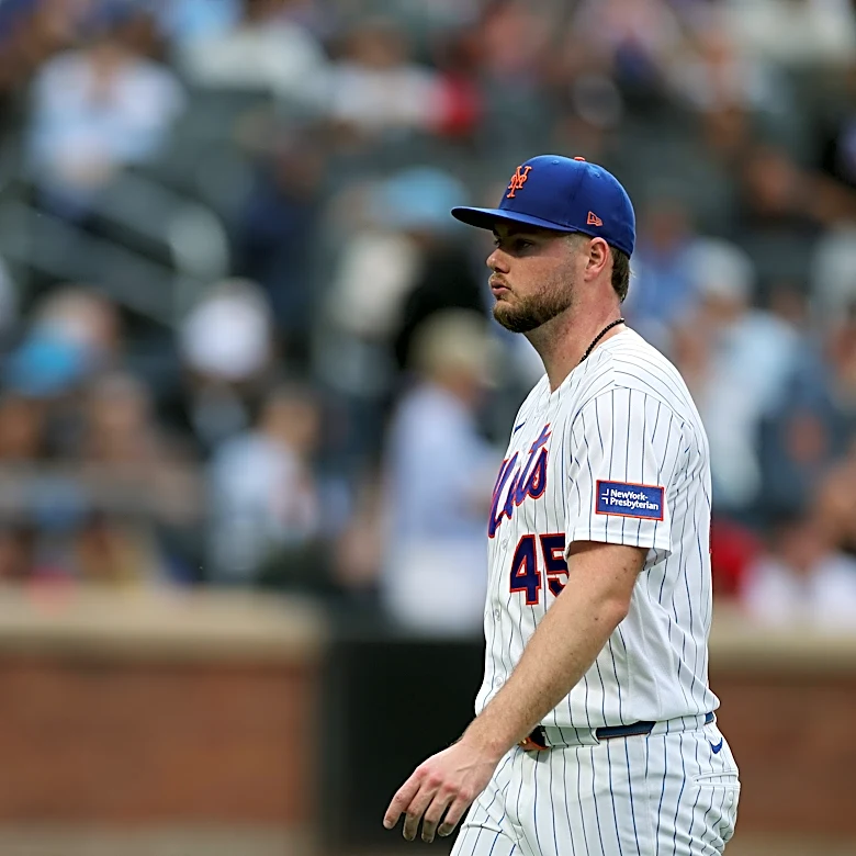 Mets place Christian Scott on IL, activate Devin Williams