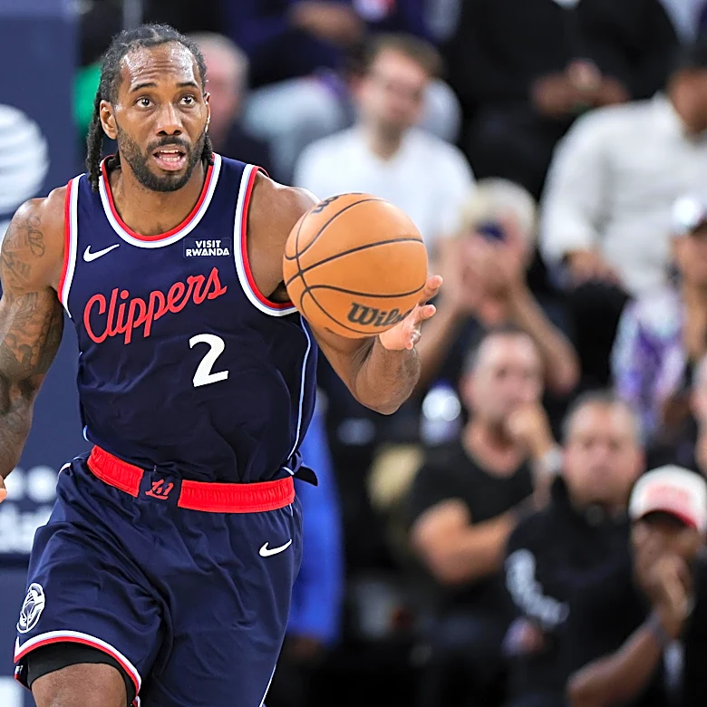 Raptors Sign Kawhi Leonard to Huge Contract Extension