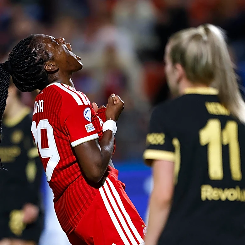 Bayern Munich Frauen suffer second half collapse in 2-2 draw with Manchester City