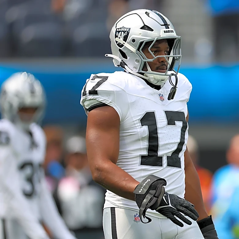 Nakobe Dean was all over field in Las Vegas Raiders Week 2 win over Los Angeles Chargers