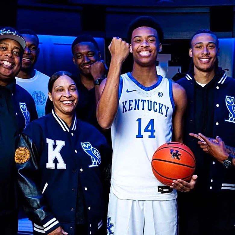 Ryan Hampton plans multiple visits to Kentucky and will host a free youth camp in October