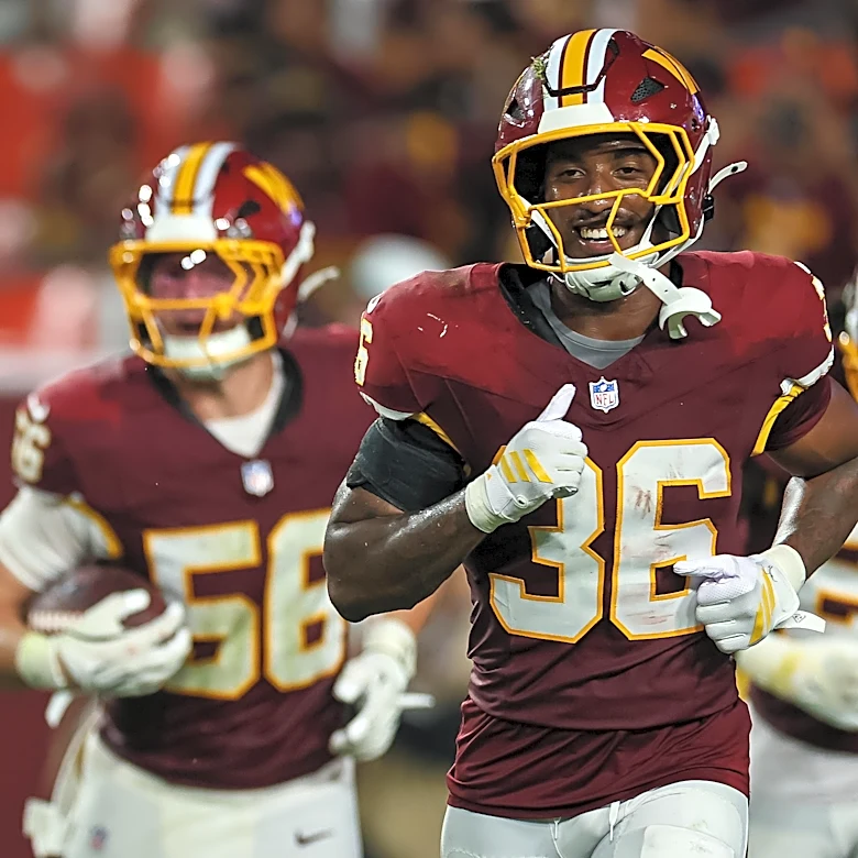 Patriots host 2 safeties on tryouts after Craig Woodson, Dell Pettus injuries