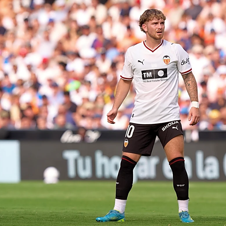 Valencia Reportedly Unhappy with Harvey Elliott’s Fitness