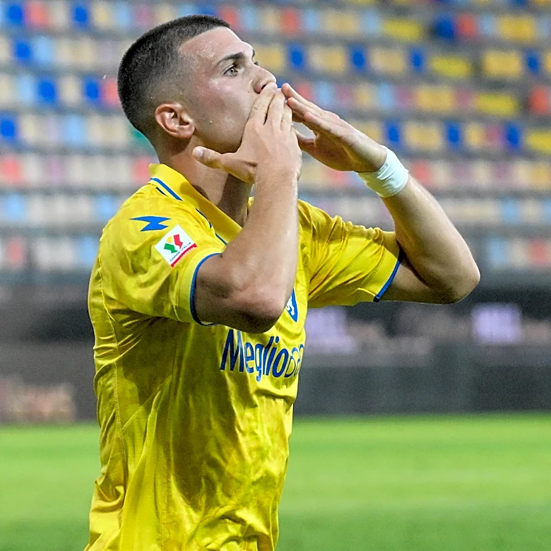 Roma Reportedly Eyeing Frosinone Winger Giorgi Kvernadze