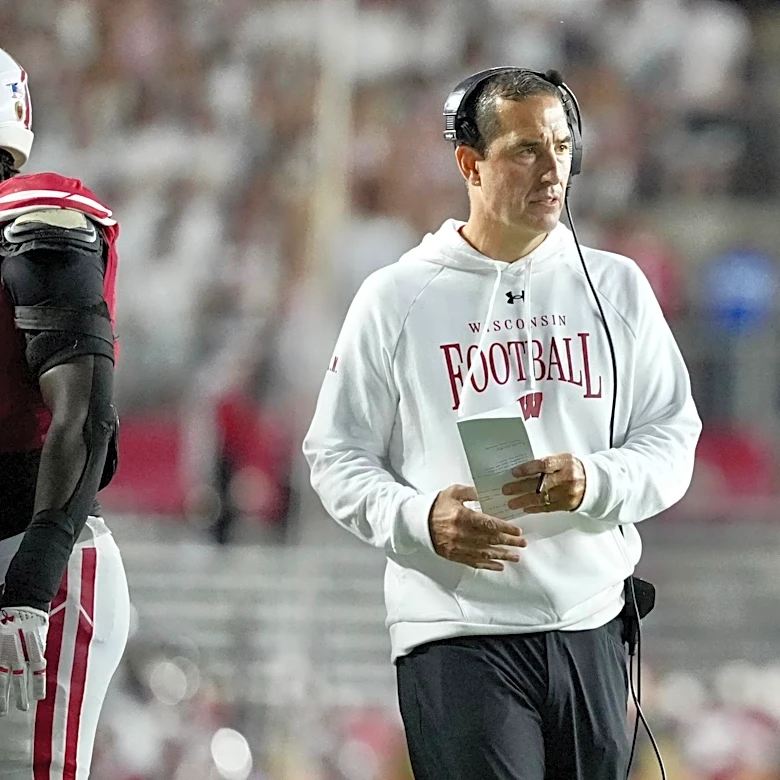 Where does the Badgers budget rank in the Big Ten?