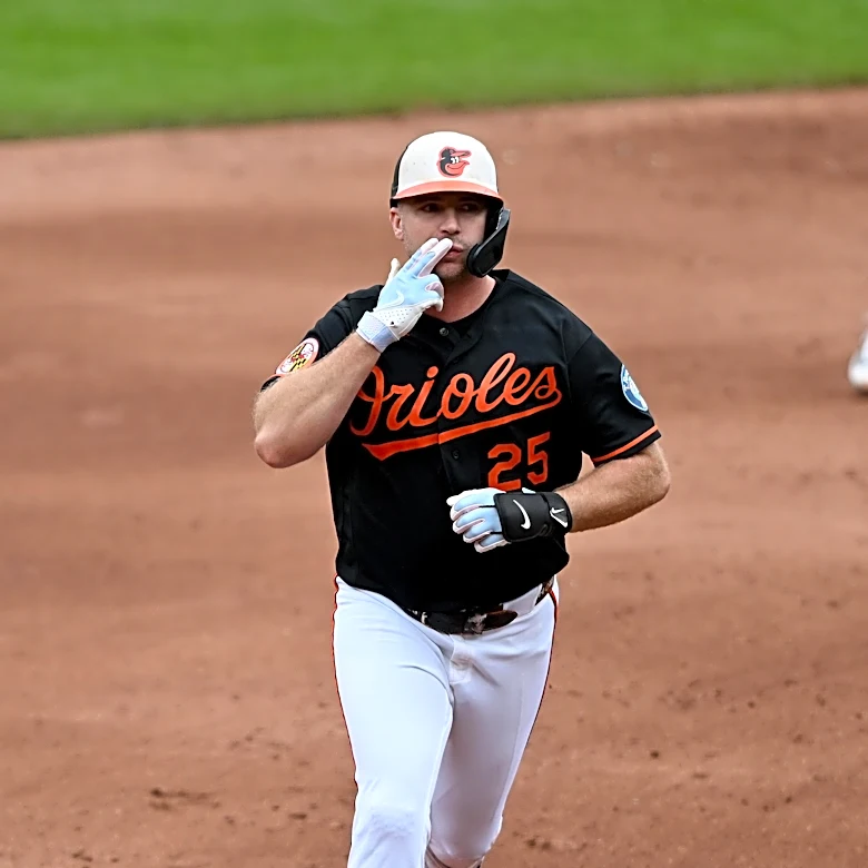Orioles eliminate Blue Jays from playoff race in game 1 of doubleheader