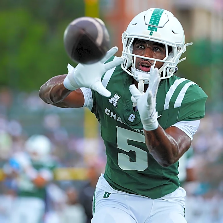 For the Record: The American has an octopus, a 58-yard debut, and 3-year quest for one tackle