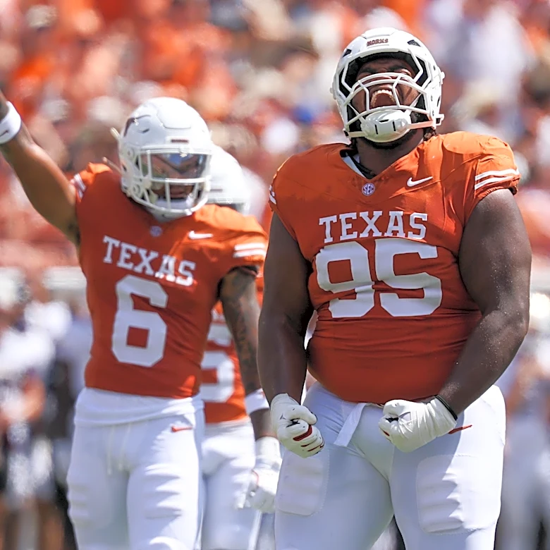 Anatomy of domination: Texas DL wins vs. UTSA OL