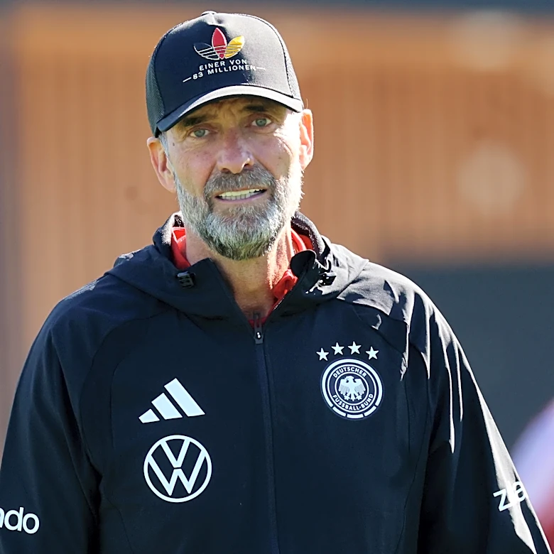 Jürgen Klopp won’t reveal squad decisions, impressed by Netherlands