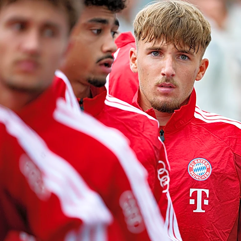 Bayern Munich News: Is Real Madrid keeping Lennart Karl on its radar?; Niklas Süle hits Oktoberfest; and MORE!