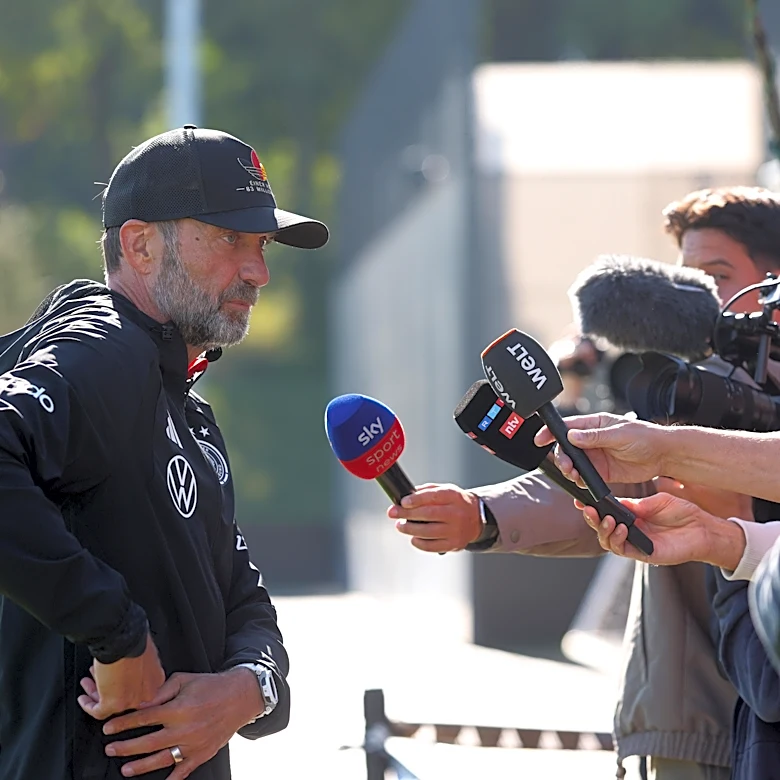Jürgen Klopp won’t promise titles for Germany