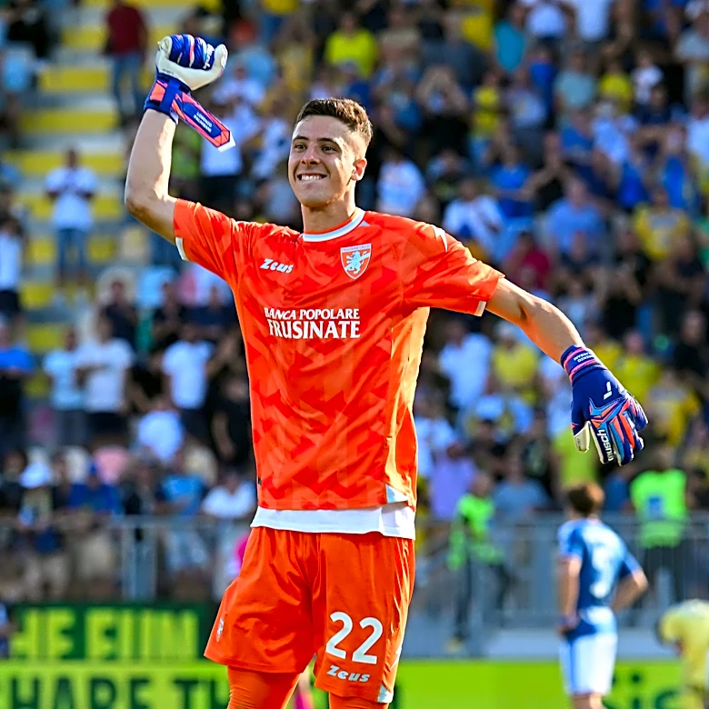 Reports: Juventus considering January move for Frosinone goalkeeper Lorenzo Palmisani