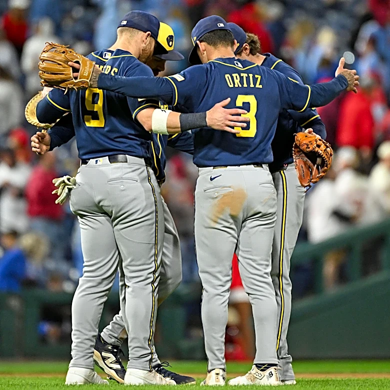 Comparing the 2025 and 2026 Brewers’ postseason position players