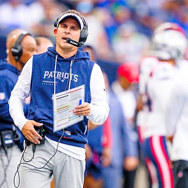Josh McDaniels preaches patience with Patriots offense