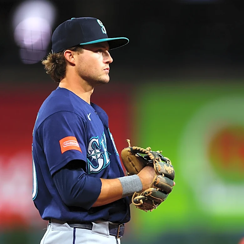 Brock Rodden placed on IL with patella tendon inflammation, Leo Rivas recalled