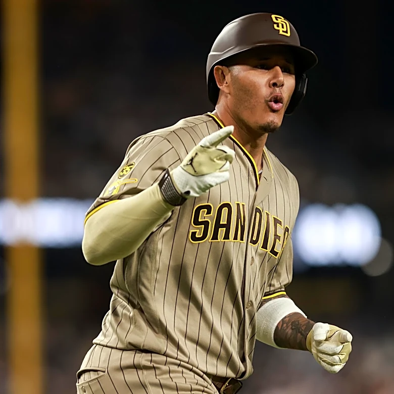 Despite no clincher, San Diego on top in Wild Card race