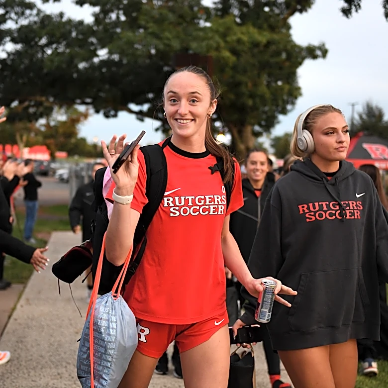 Women’s Soccer Outshoots #12 UCLA 15-5 but Loses 1-0 on a Late Goal