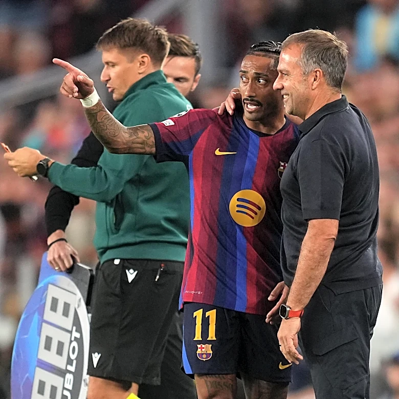‘In my head, I knew I was leaving’ – Raphinha reveals how Hansi Flick convinced him to stay at Barcelona