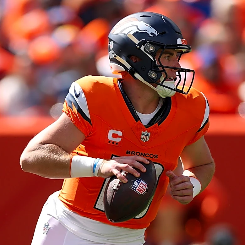 Broncos embrace their prime-time moment against the Rams
