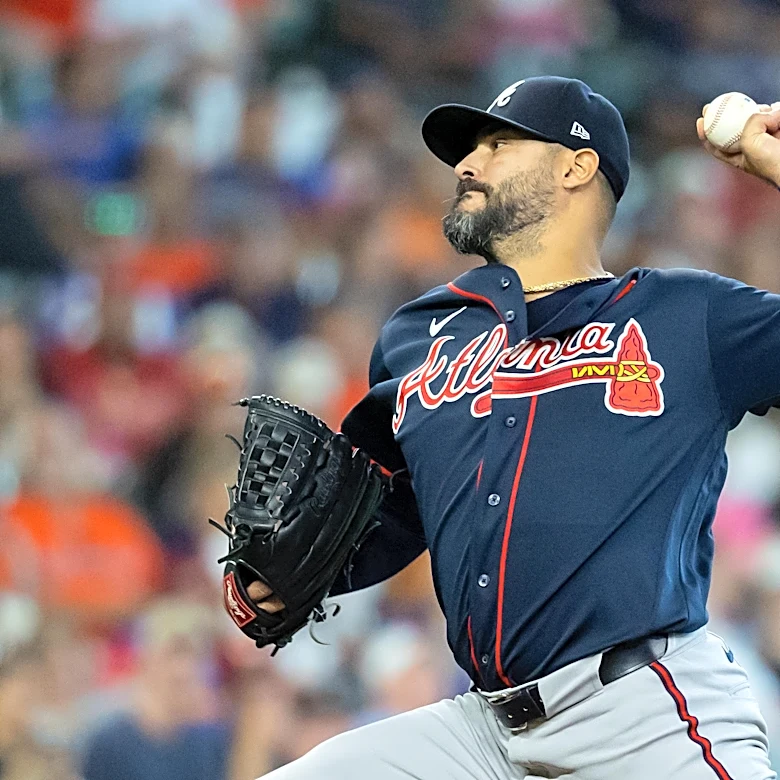 Braves News: Martín Pérez to injured list, home finale, and more