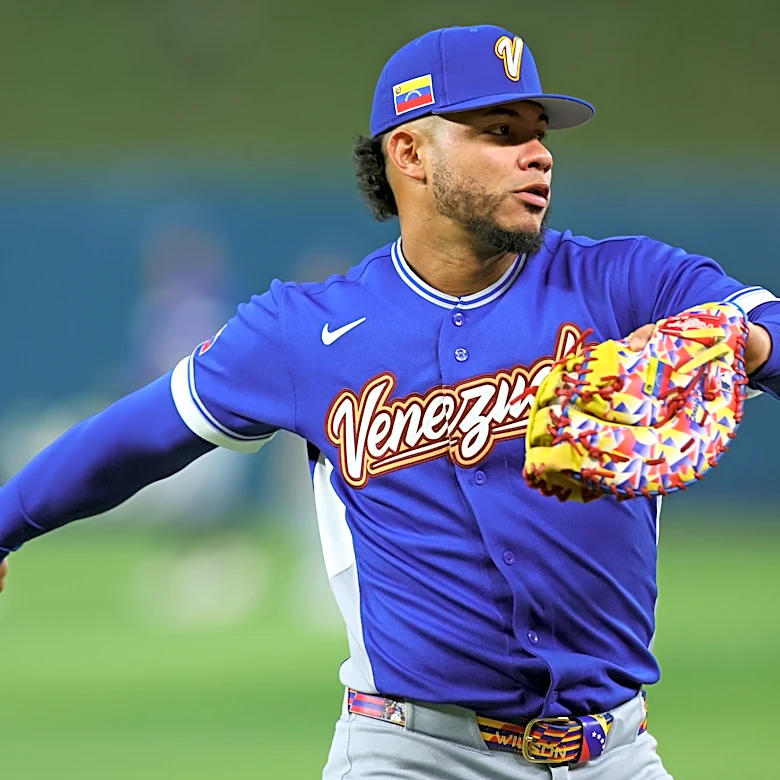 Red Sox News & Links: Willson Contreras may miss start of playoffs