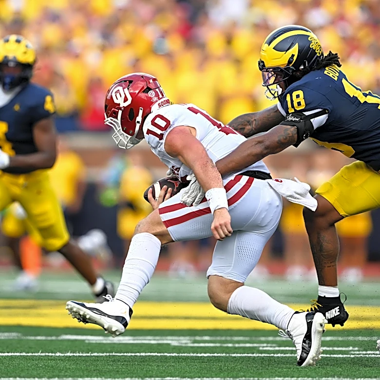 Jay Hill on Michigan’s LBs: ‘They’re playing like NFL-style linebackers right now’