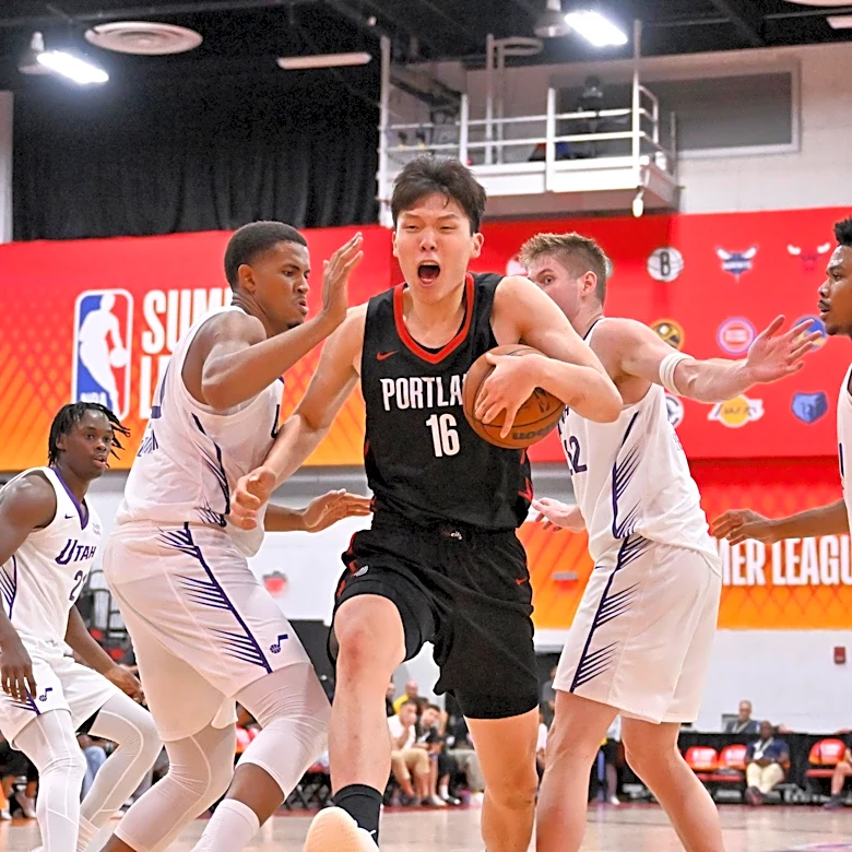 Video: Yang Hansen Works Out with World-Class NBA Trainer