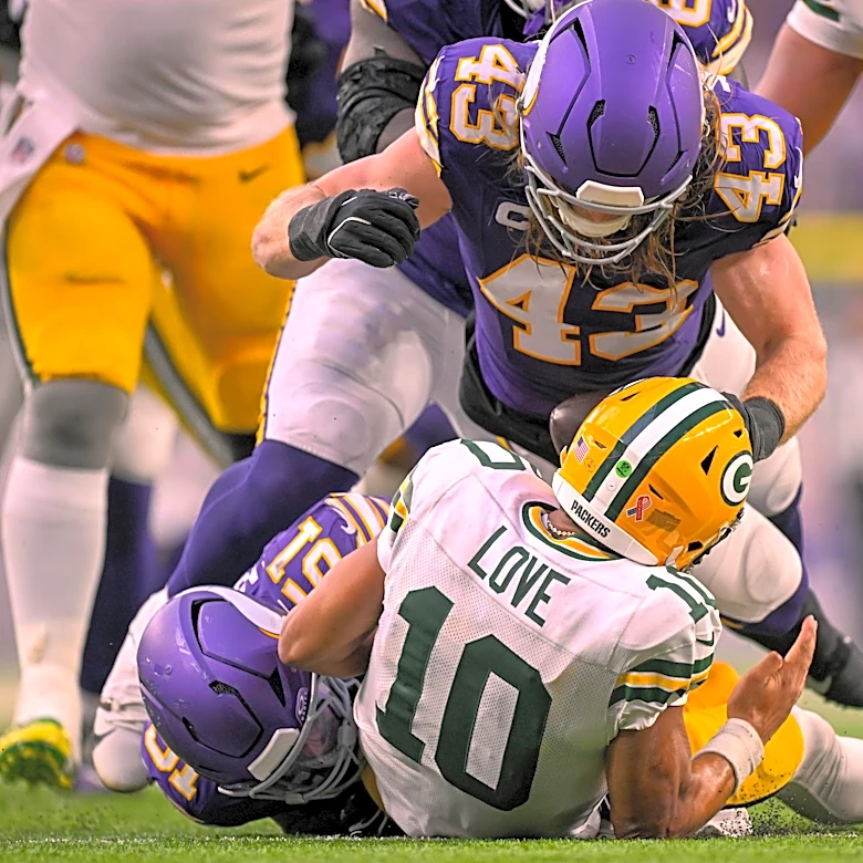 Vikings Emerge as Early Favorites to Win the NFC North