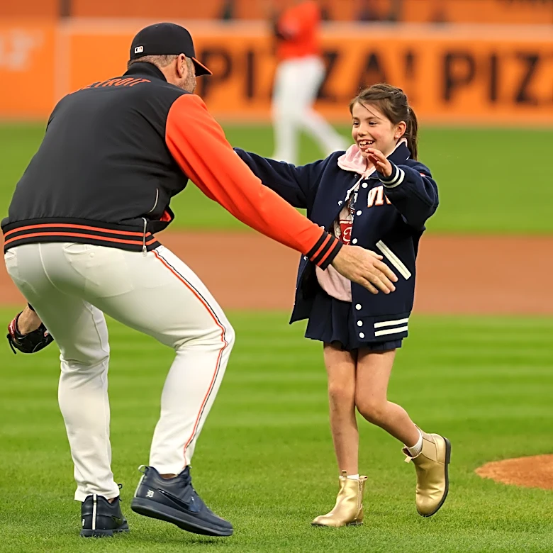 Justin Verlander’s daughter threw a perfect first pitch