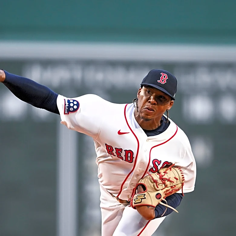 Pitching reigns as Sox sweep rainy doubleheader vs. Cubs