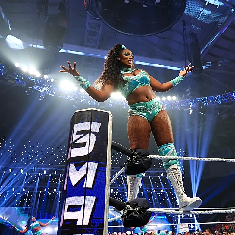 Lash Legend qualifies for Money in the Bank ladder match