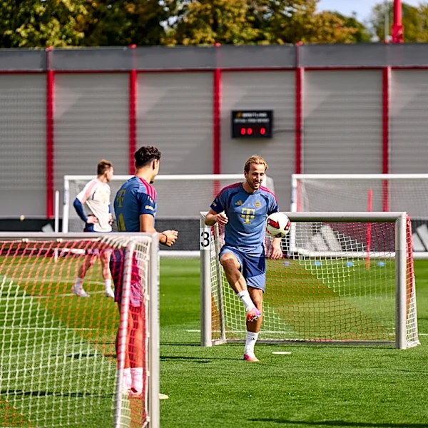 Quiet at Säbener Straße: FC Bayern halt team training until October 6