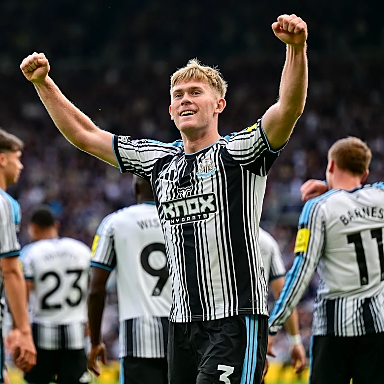 Lewis Hall Breaks Silence on Manchester United Links After Newcastle Decision