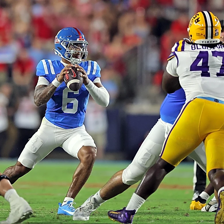College football game day: Tell TST who you like